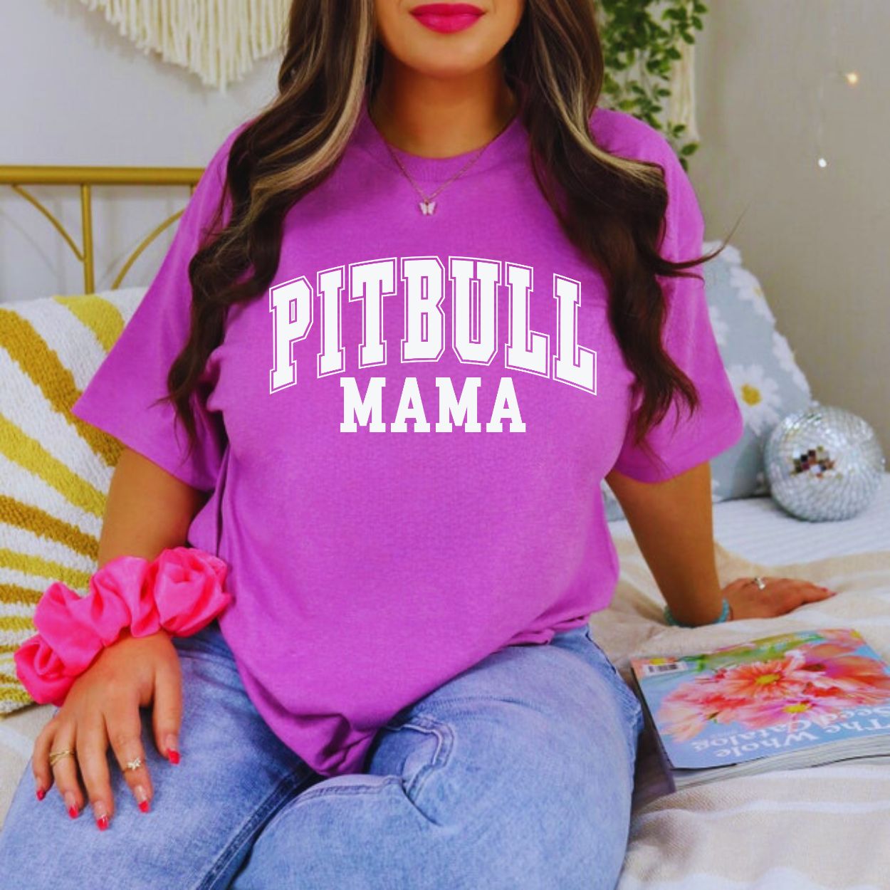 Molly Pistachio® | Pitbull Mama T-Shirt