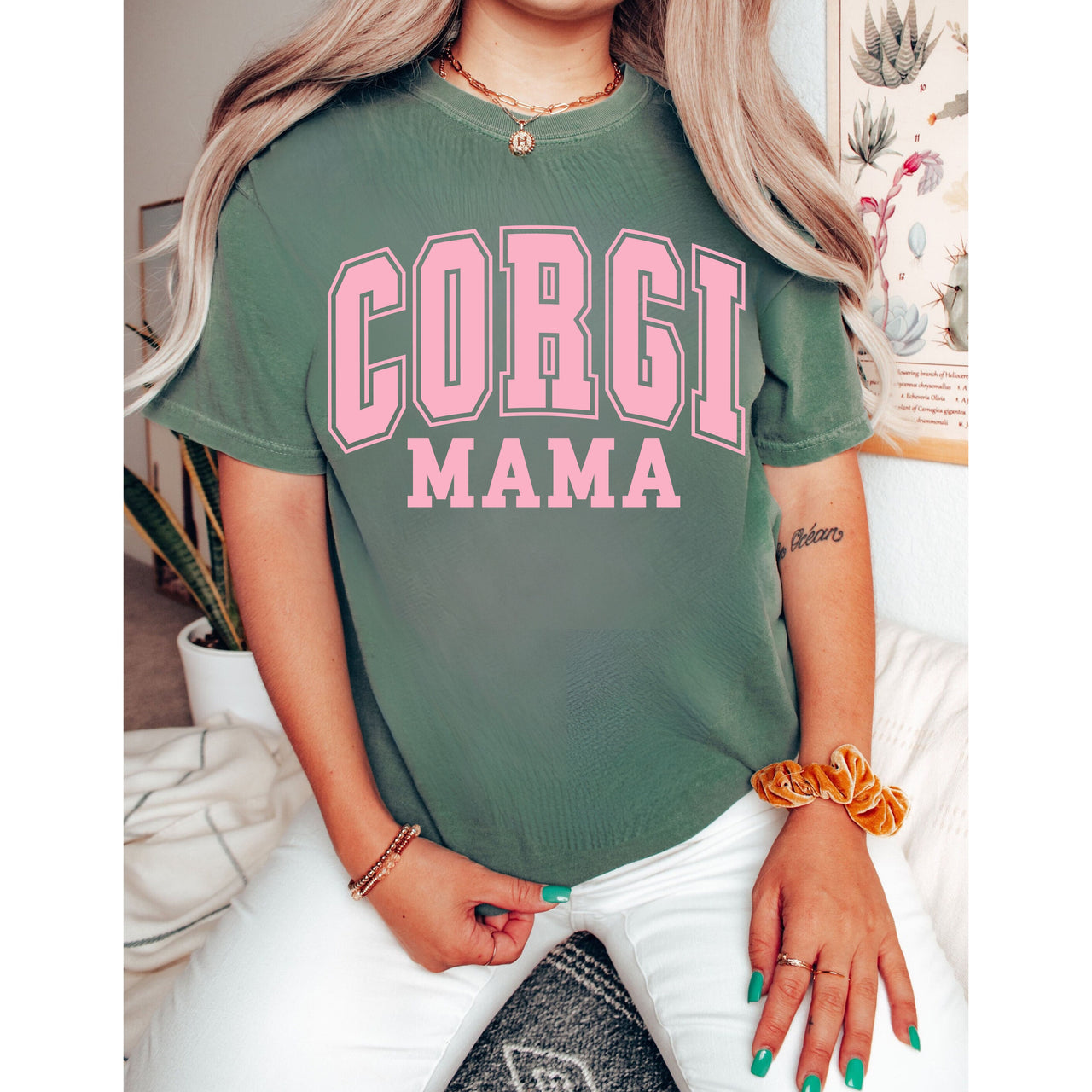 Comfort Colors® Corgi Mama T-Shirt