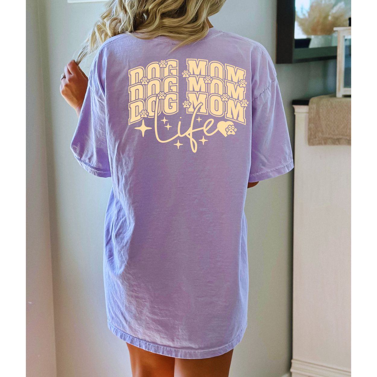 Molly Pistachio® | Dog Mom Life T-Shirt